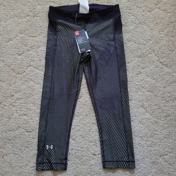 NWT Under Armour Purple and Yellow Print Crop Leggings - Picture 1 of 4